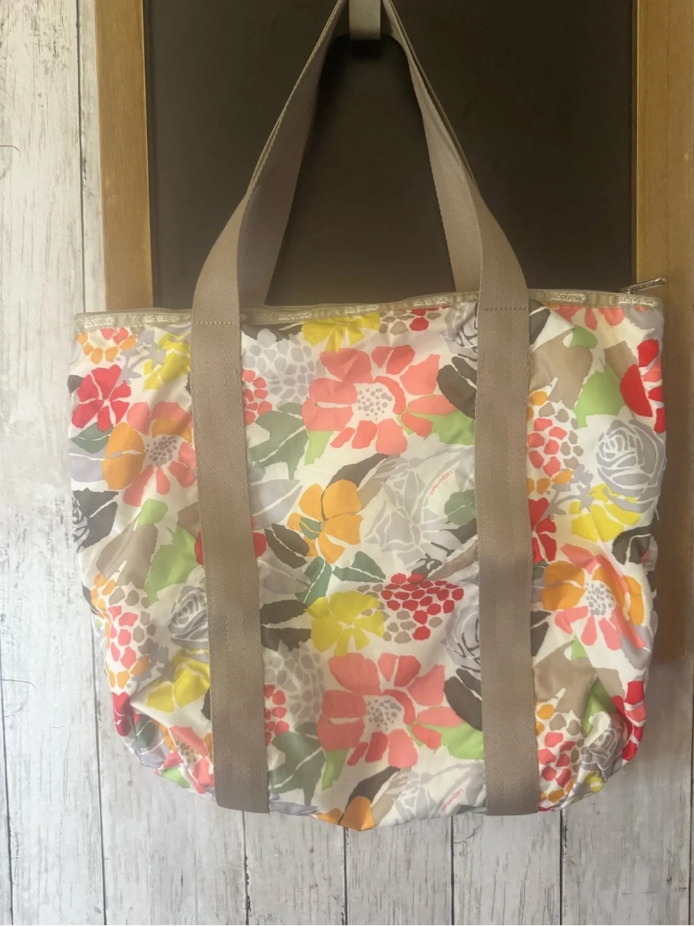 Lesportsac Floral Weekender Jive Carry On Tote Travel Bag